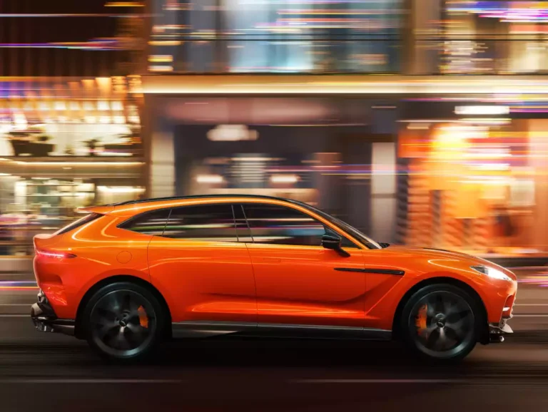 aston_martin_dbx707_653_06ad01f111210ce6