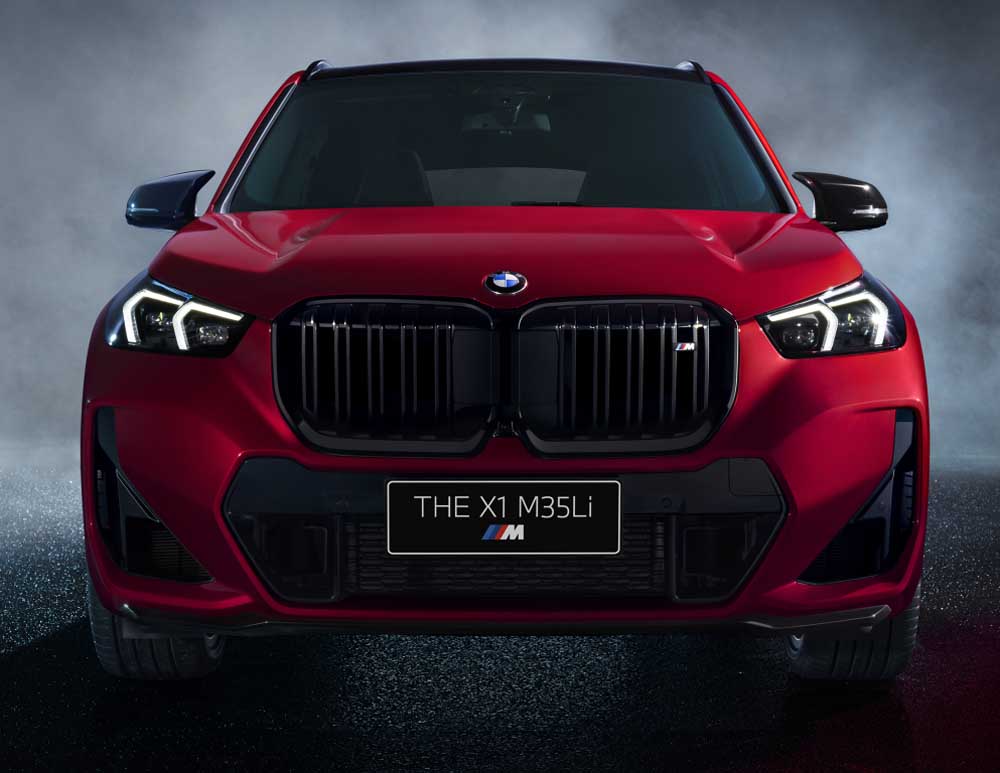 بررسی کامل BMW iX1