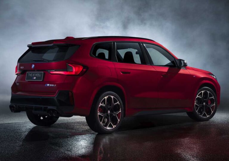 بررسی کامل BMW iX1