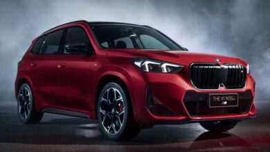 بررسی کامل BMW iX1