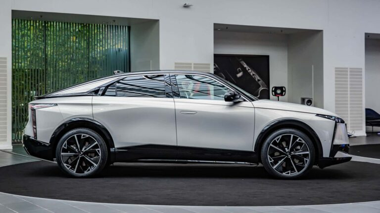 استلانتیس و چشمانداز DS