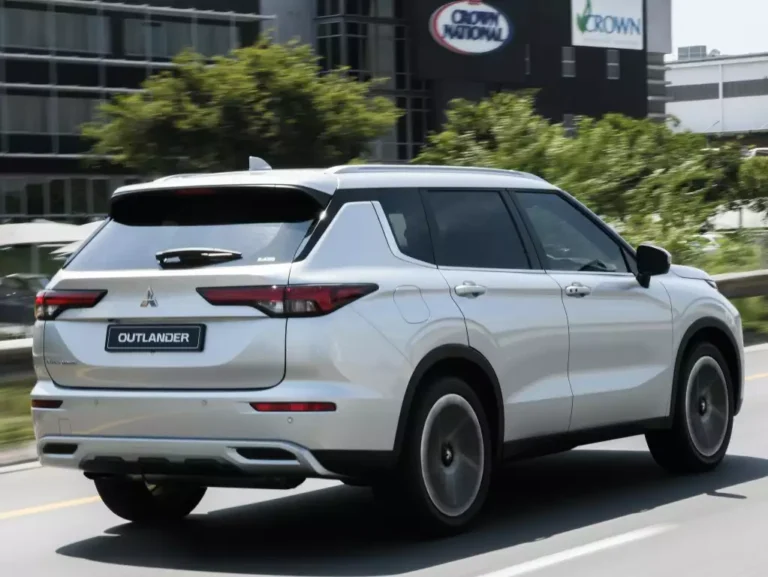 mitsubishi_outlander_746_043302050f9a0bb5