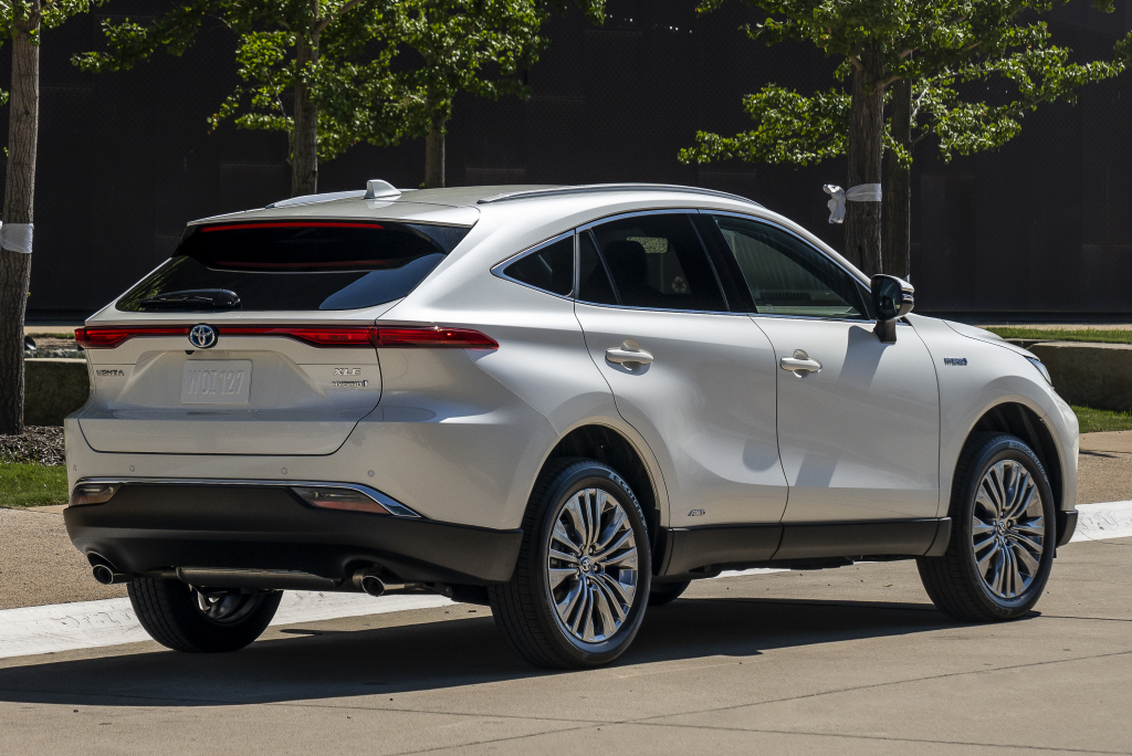 toyota_venza_hybrid_xle_7_0f8909ed0ea909cb