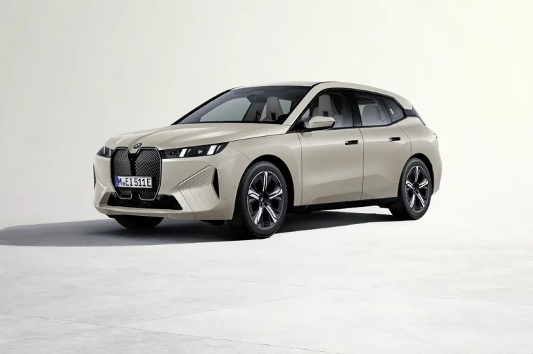 معرفی BMW IX فیس لیفت