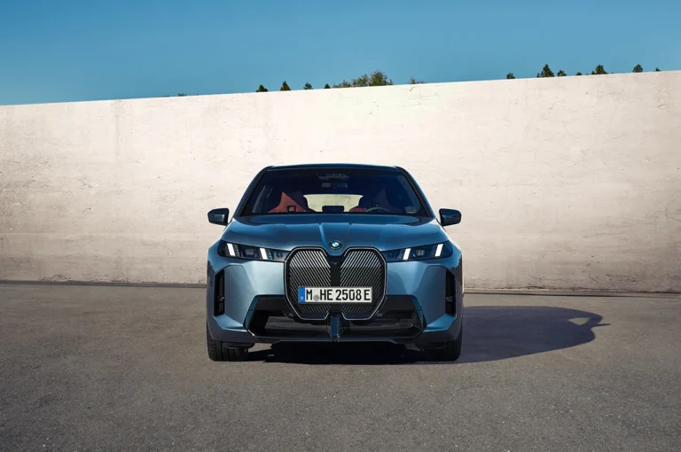 معرفی BMW IX فیس لیفت