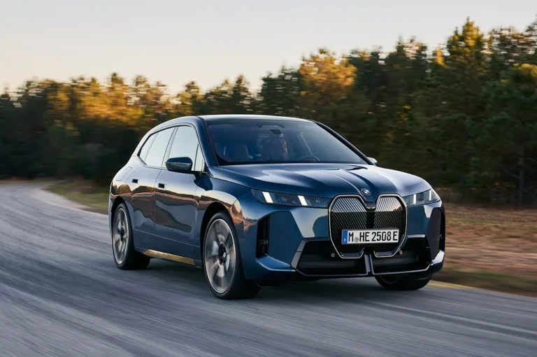معرفی BMW IX فیس لیفت