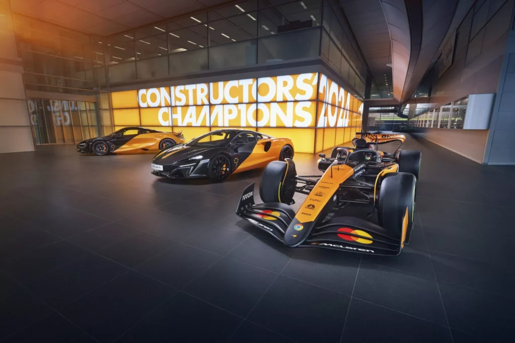 مکلارن MCL38