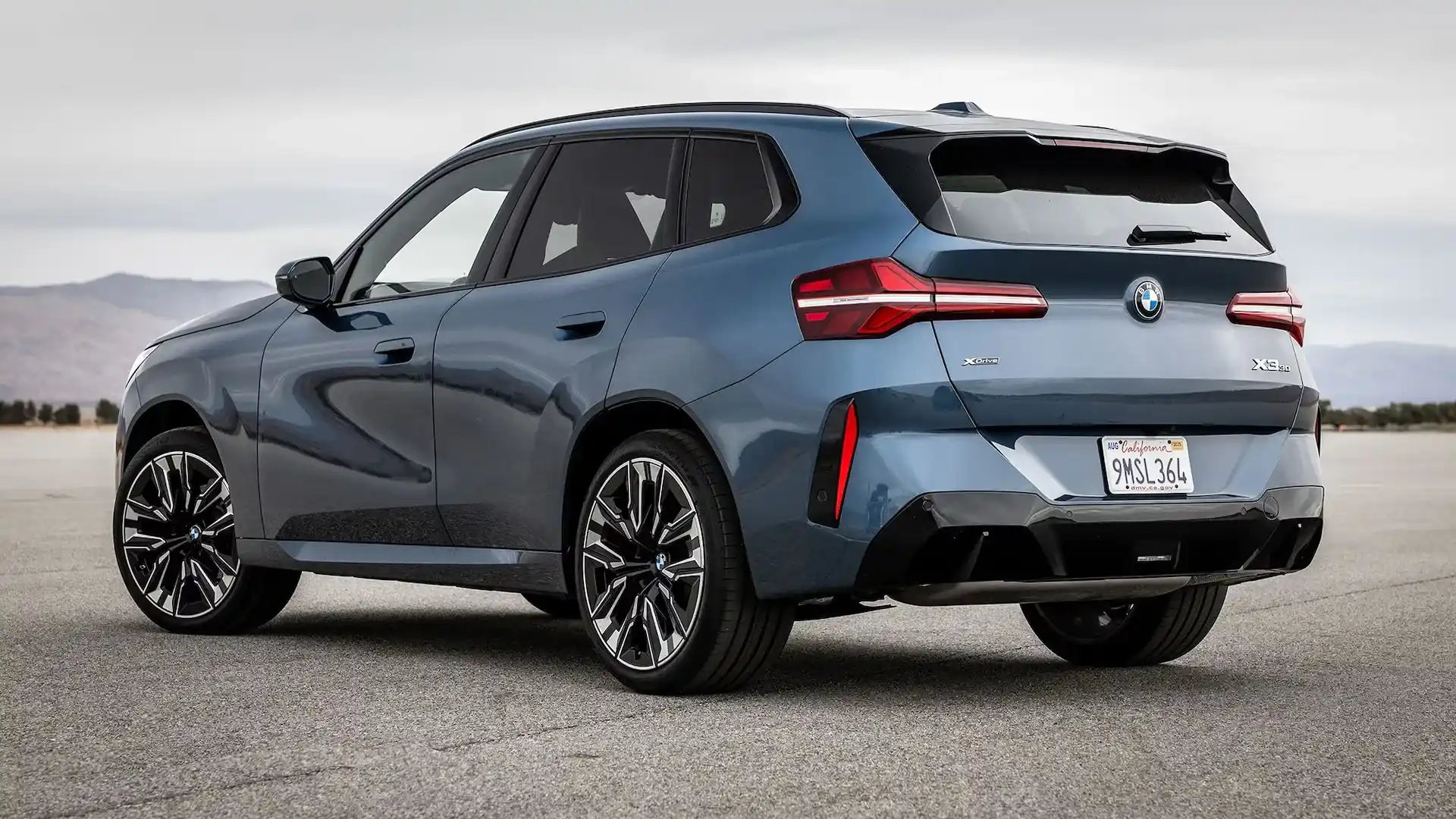 بررسی 2025 BMW X3 30 xDrive