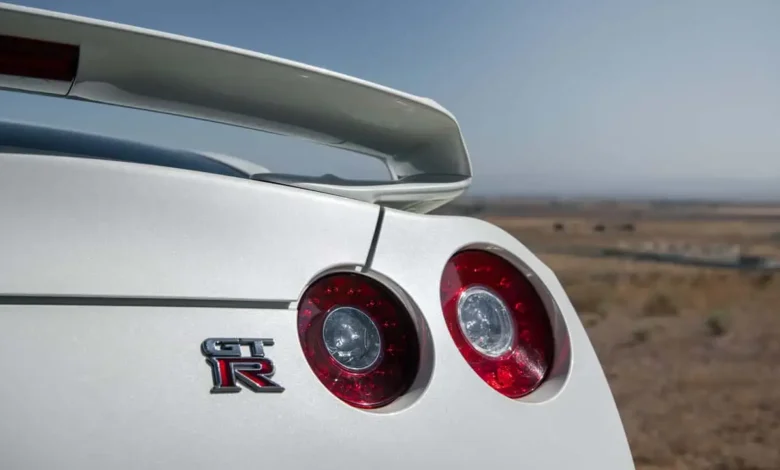 نیسان GT-R